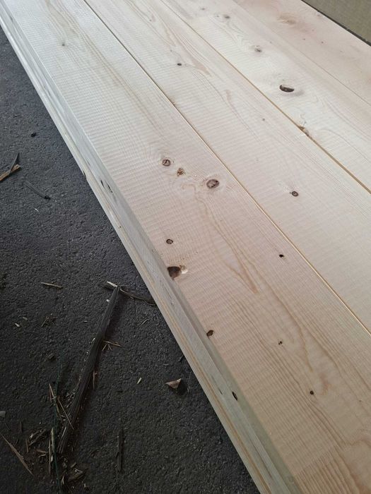 KRH – element structural din lemn stratificat, clasificat GL24.