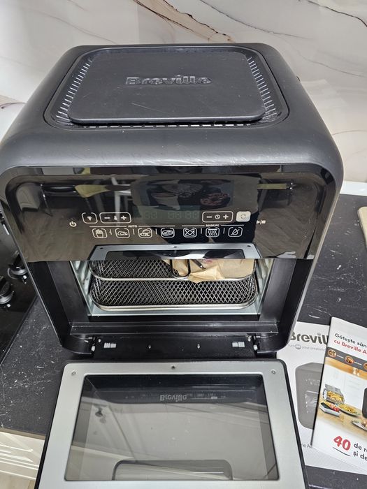 Friteuza cu aer cald Breville Airfryer