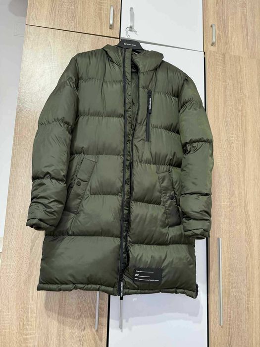 Чисто ново мъжко зимно яке