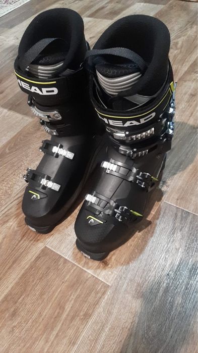 Горнолыжные ботинки HEAD