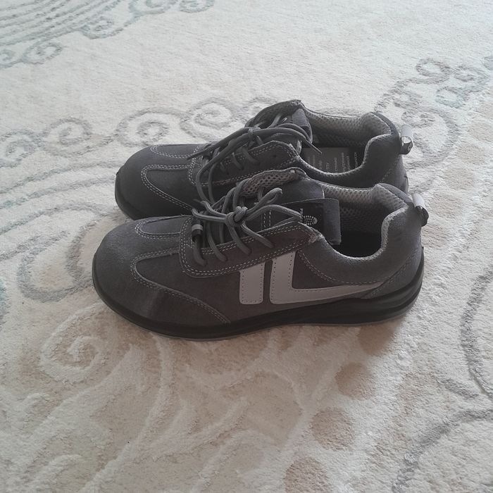 Спец ботинки новый