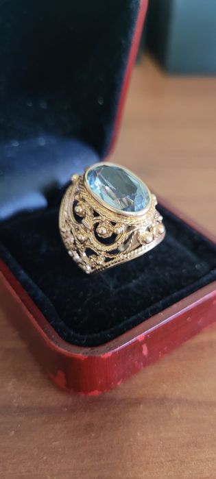 Золотое кольцо с топазом СССР