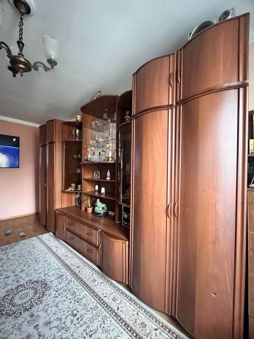 Продам шкаф для гостиной