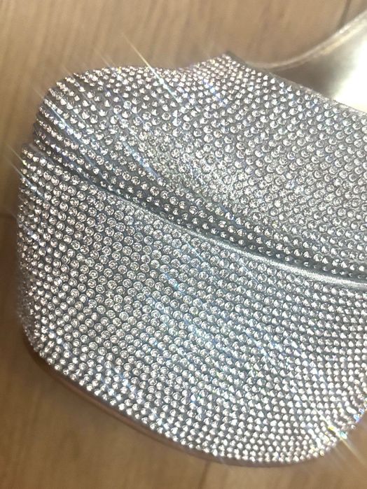 Токчета YONCY с камъни естествена кожа 37 номер