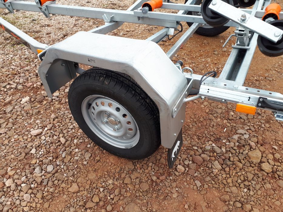 Ремарке/колесар за лодка до 500см/ Респо 750V521L209