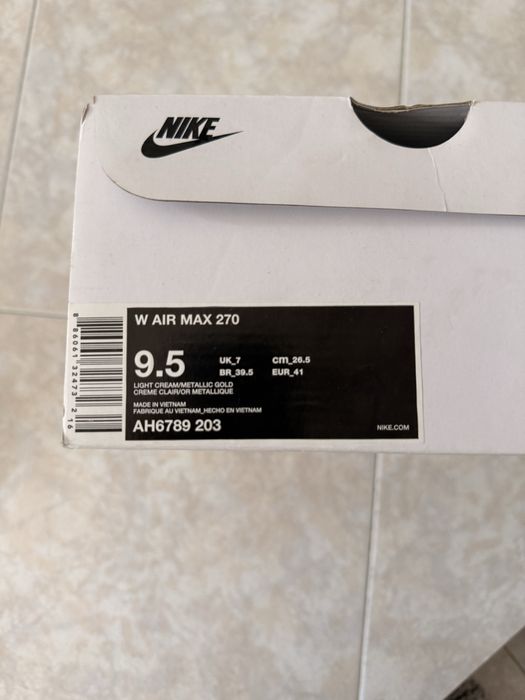 ОРИГИНАЛНИ Nike AirMax 270 в цвят GOLD