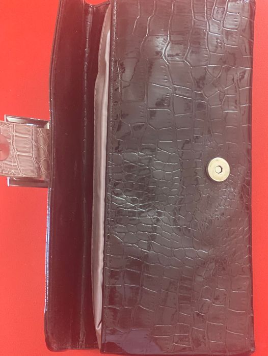 Елегантна дамска чанта