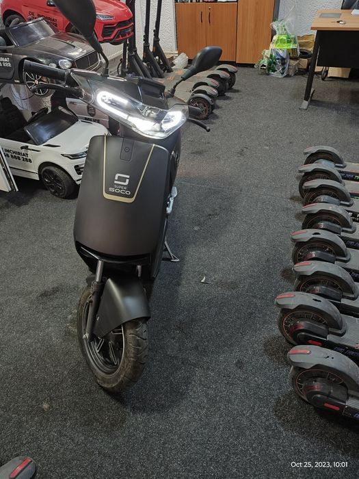 Scuter Super Soco Cux