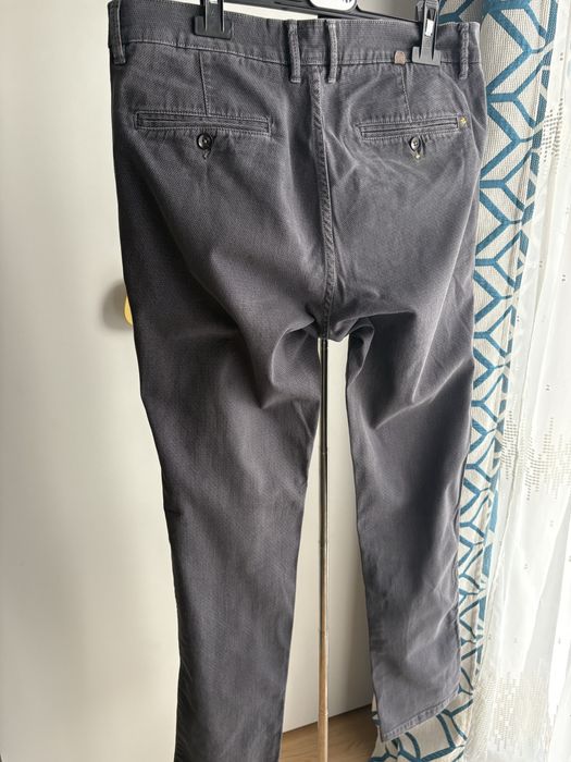 Pantaloni barbati