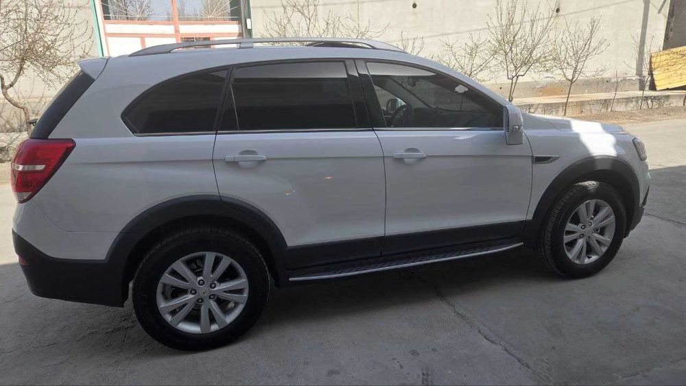 Sotiladi: Captiva 4. Full 2.4, yili 2018, rangi oq, kraska tozza