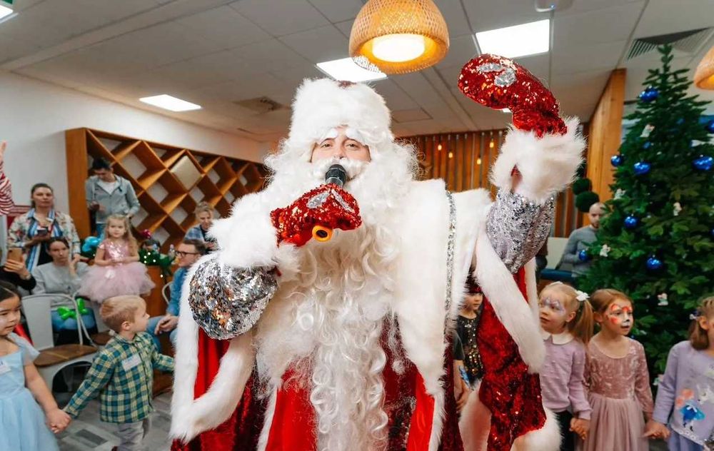 Дед Мороз и Снегурочка на новый год | Qorbobo yangi yilga