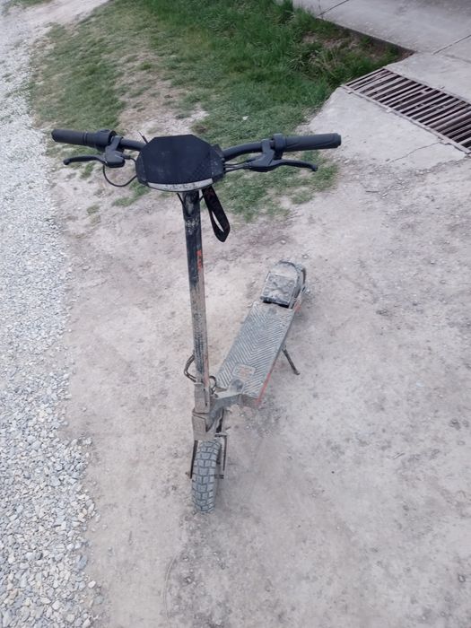 Vând kukitin g2 in stare buna