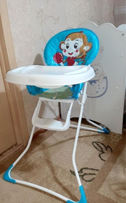 Продам детскую кроватку + стульчик для кормления