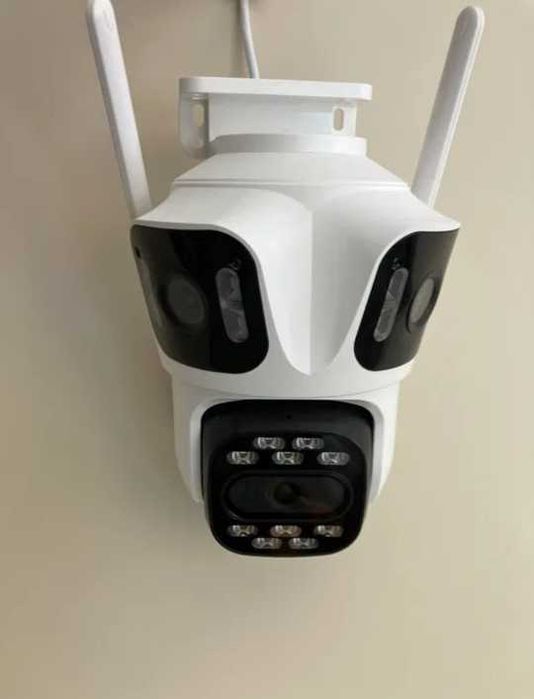 P15 Външна ICsee охранителна камера 6K 12MP 3 обектива WiFi Auto Track