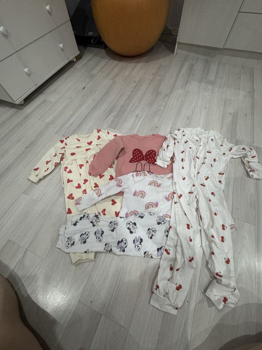 Продам пакет вещей для дома и садика