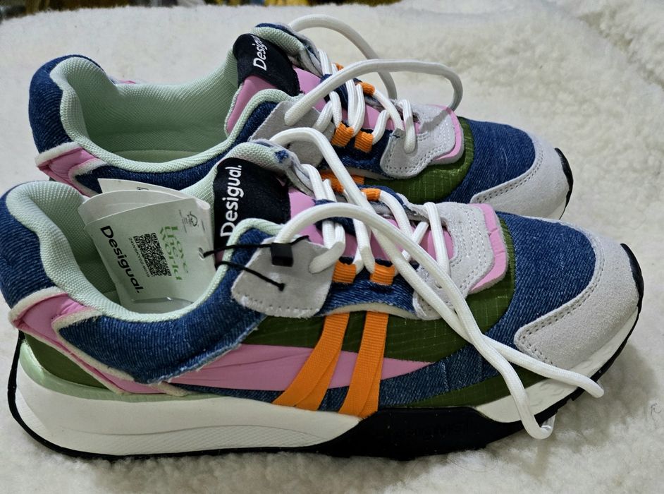 Desiqual оригинални дамски сникърси нови 38.5 номер
