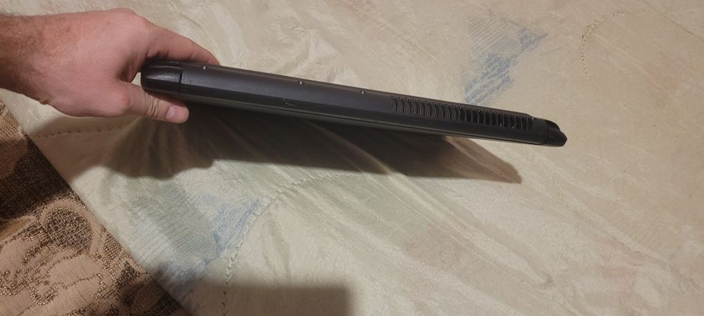 Продам обменяю ноутбук