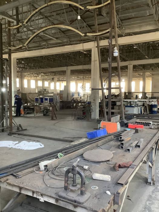 Производственная база с общей площадью 1.05 гектара.