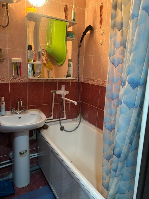 Продается 4 х комнатная квартира