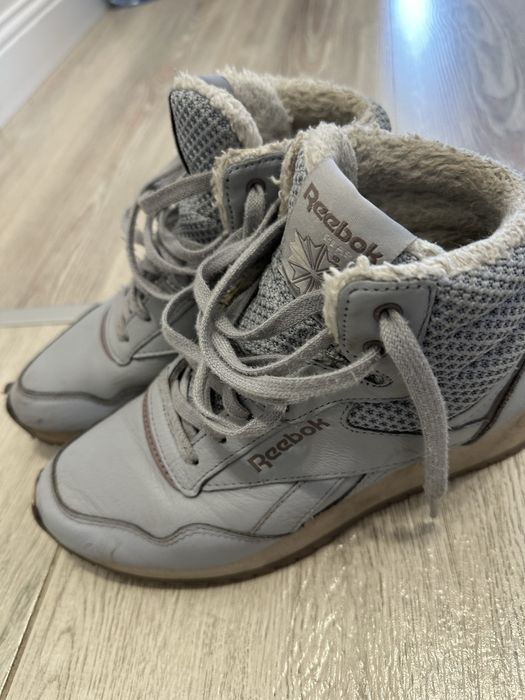 Утеплённые кроссовки Reebok