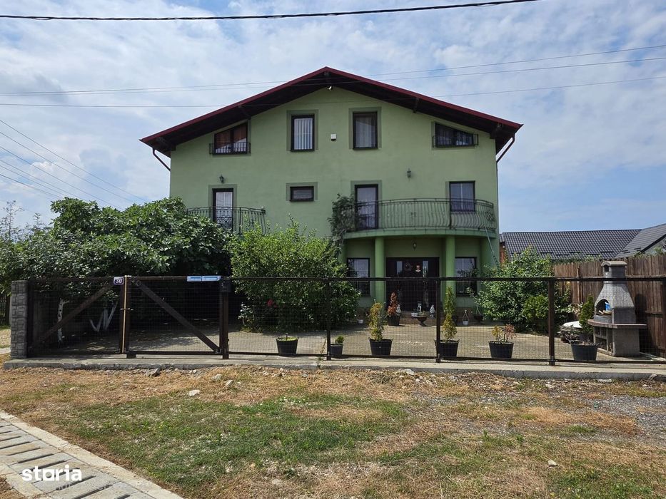 Casa de vanzare, pretabil sediu firma, azil, clinica, pensiune