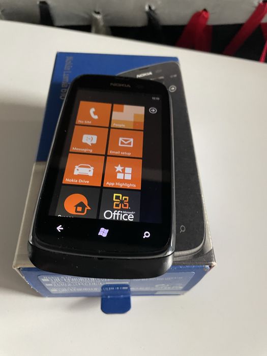 Vand Nokia Lumia 610