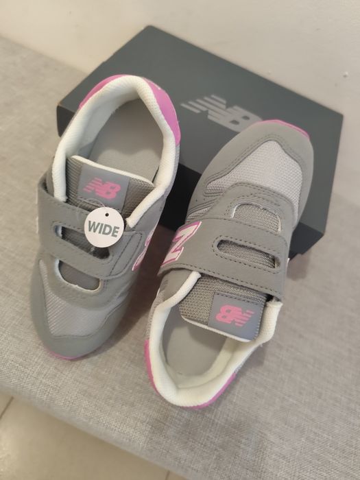 Маратонки за момиче New Balance