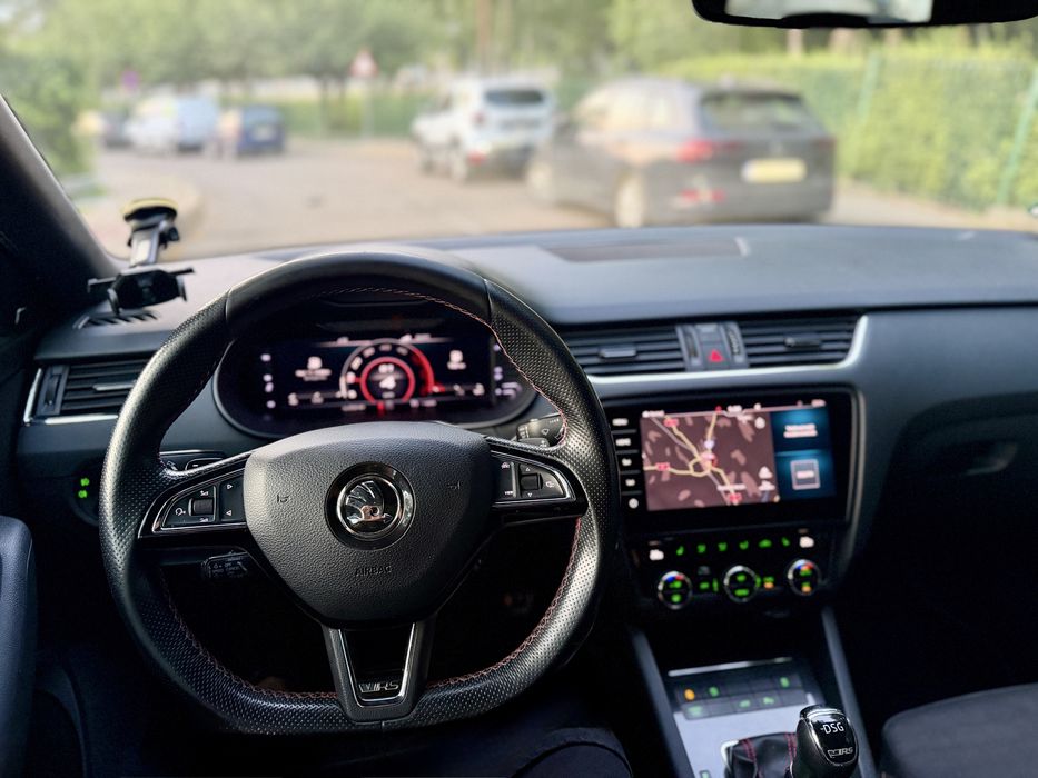 Skoda Octavia VRS  4x4 Virtual Cockpit