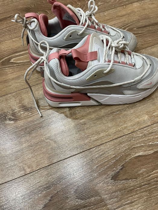 Маратонки  Nike Air Max Furyosa
