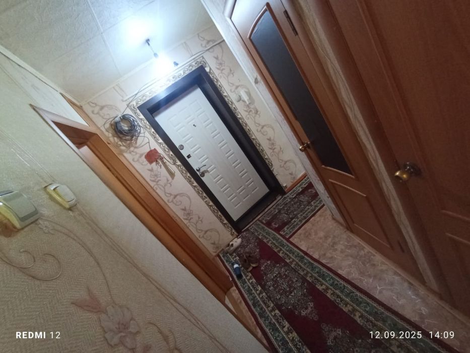 Срочно продам 2х комнатную  квартиру