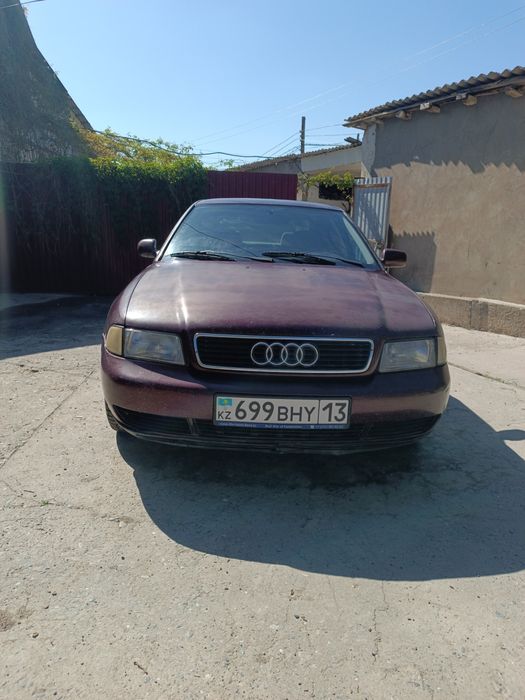 Ауди А4 автомат.