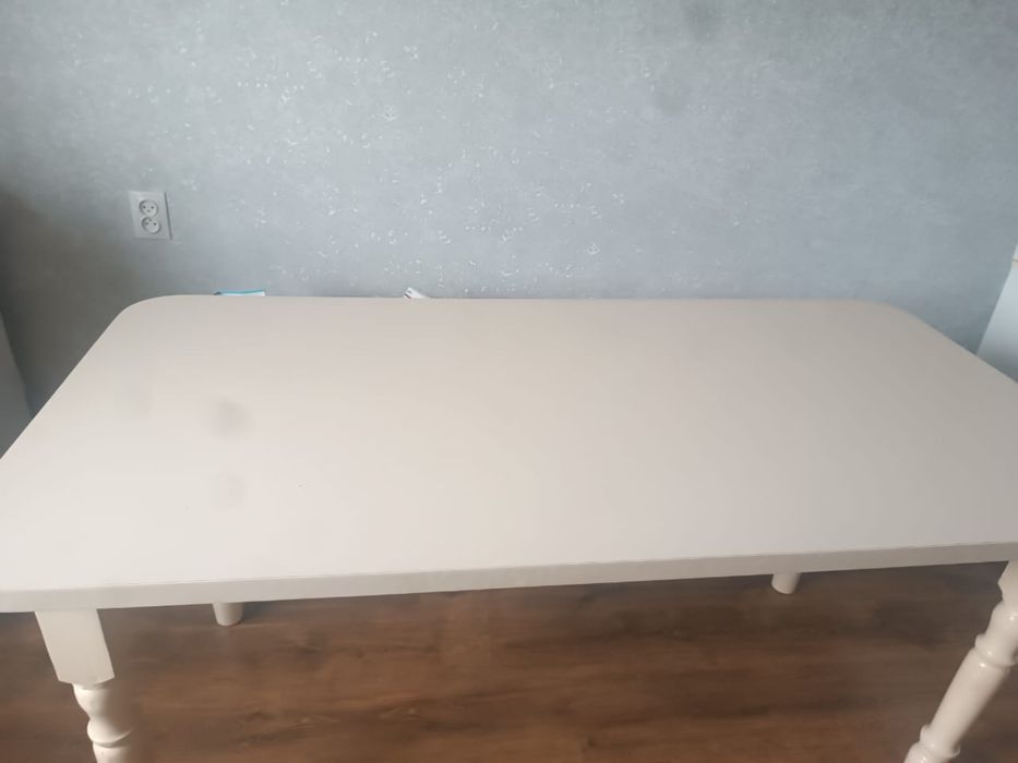 Продам кухонный стол