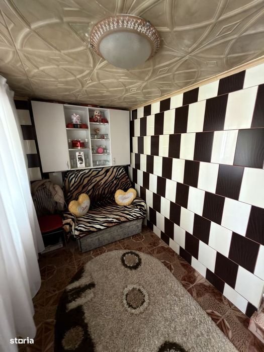 Casa noua  cu etaj+ casa renovata in Cucorani