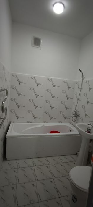 Uzoq muddatli ijaraga shinam, toza va yorug‘ kvartira beriladi.