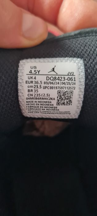 Vând Jordan Air 1 Mid