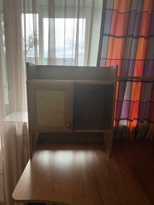 Продается Стол с шкафом