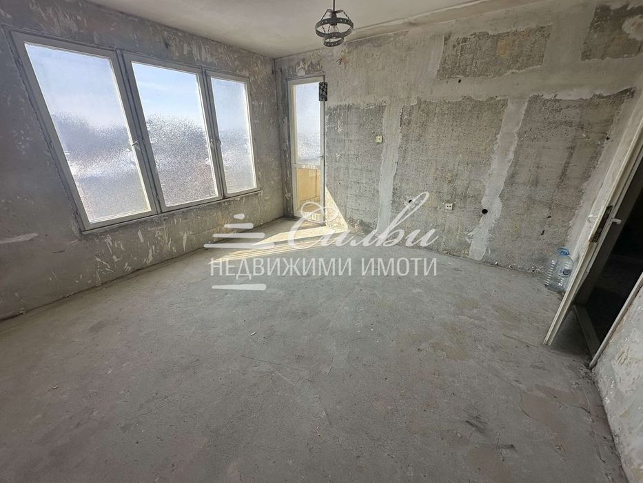 Продава се Едностаен апартамент в Търговище, Изток 1 - 45 кв.м за 941 €/кв.м - Снимка #1