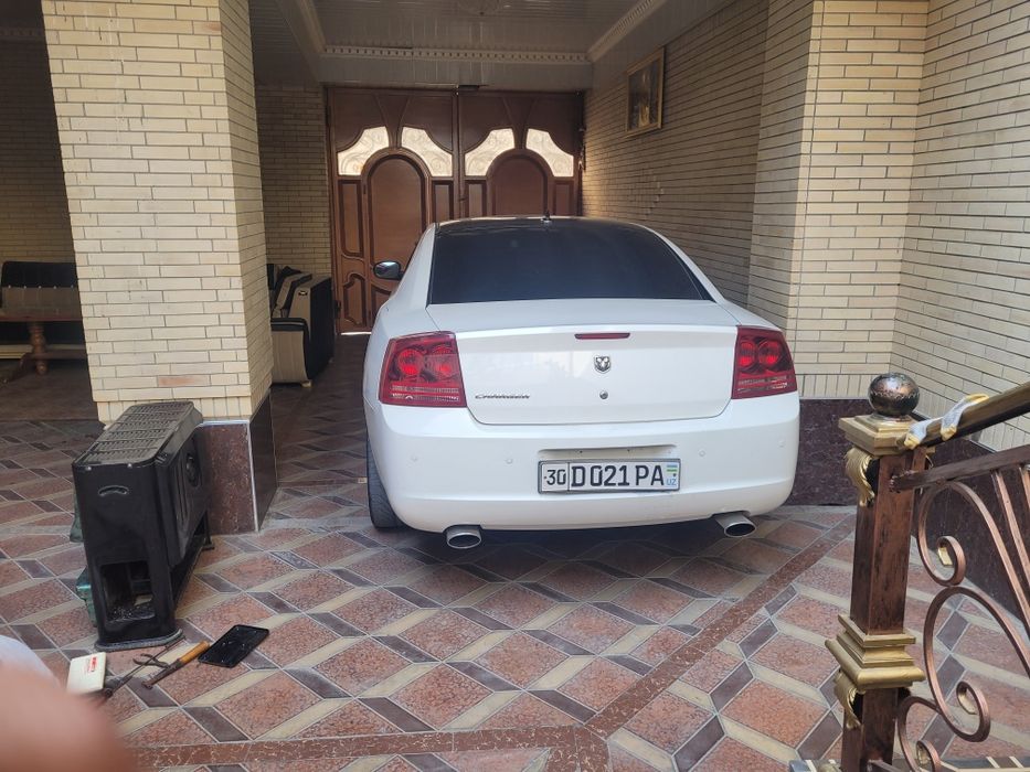 Додж чарчер 3,5 хорошем состоянии