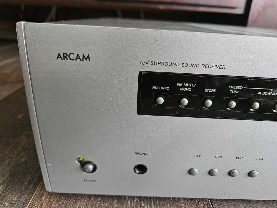 Продавам Arcam AVR 200 - 5.1 Home Theater Receiver