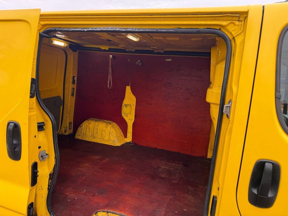 Opel Vivaro 2.0 Euro 5/6 Trepte/Aer Conditionat /Import Olanda