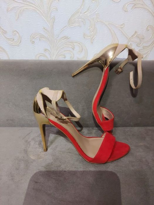 Босоножки Zara, Gucci