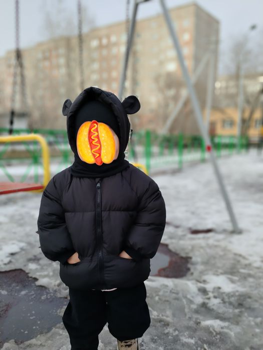 Продам куртку детскую