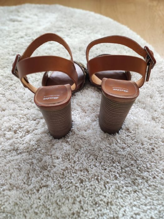 Bata, тигрови сандали с дебел ток, размер 37