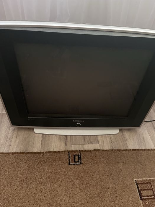 Продам телевизор