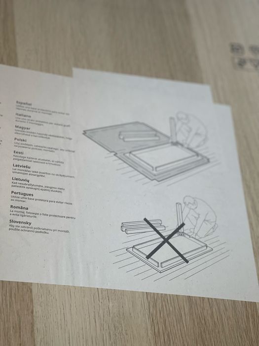IKEA бюро – 140 × 60 см
