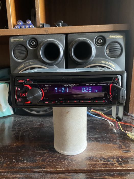KENWOOD kdc-3057u - КАТО НОВ - USB, CD mp3, AUX плеър за кола сд авто радио