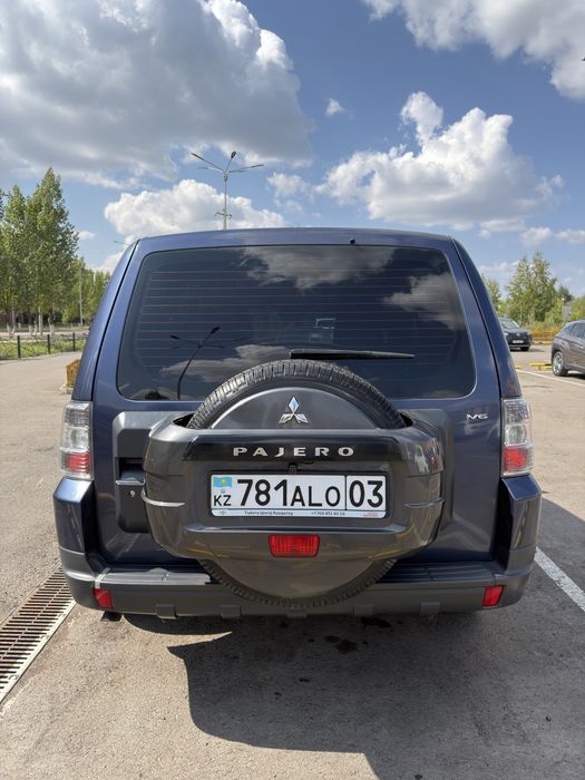 Продам Mitsubishi Pajero 2008г