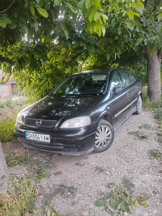 Опел Астра 1,6 бензин