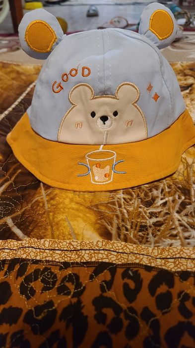 Детские шапки ,зимние ,летние