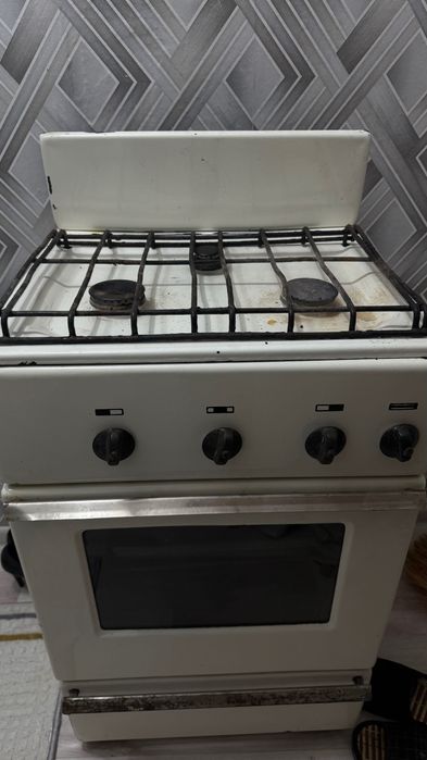 2 кровать,диван,газ